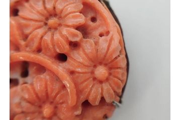 時代物　ピンク珊瑚　SPM刻印　彫刻　上品な雰囲気の帯留(花、サンゴ、帯留め、着物道具、和装小物、アクセサリー)(R-080553)