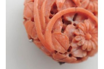 時代物　ピンク珊瑚　SPM刻印　彫刻　上品な雰囲気の帯留(花、サンゴ、帯留め、着物道具、和装小物、アクセサリー)(R-080553)