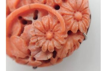 時代物　ピンク珊瑚　SPM刻印　彫刻　上品な雰囲気の帯留(花、サンゴ、帯留め、着物道具、和装小物、アクセサリー)(R-080553)