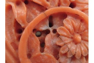 時代物　ピンク珊瑚　SPM刻印　彫刻　上品な雰囲気の帯留(花、サンゴ、帯留め、着物道具、和装小物、アクセサリー)(R-080553)