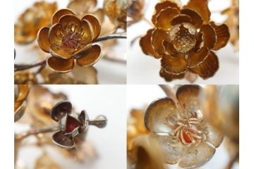 時代物　銀製簪　彫金　びらびら　珊瑚?　繊細な彫りに見惚れるかんざし一対(花、和装小物、髪飾り、アクセサリー、木箱付き)(R-080554)