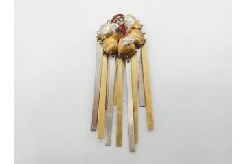 時代物　銀製簪　彫金　びらびら　珊瑚?　繊細な彫りに見惚れるかんざし一対(花、和装小物、髪飾り、アクセサリー、木箱付き)(R-080554)