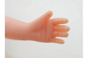 Tiny Betsy McCall(タイニー・ベッツィー・マッコール)　パッチリとした瞳が愛らしい人形と服や小物セット(ファッションドール、着せ替え人形、女の子、目つむり人形、アメリカ、ブリンキング・アイ、外箱付き)(R-080556)