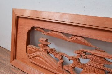 ビンテージ建具　松の木と風情ある風景の彫刻が美しい彫刻欄間2枚セット(明り取り、明かり取り、ヴィンテージ)(R-080563)
