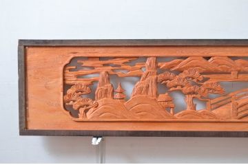 ビンテージ建具　屋久杉　松の木と風景の彫刻が風情を感じる彫刻欄間2枚セット(明かり取り、明り取り、ヴィンテージ)(R-080567)