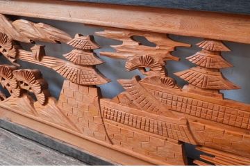 ビンテージ建具　屋久杉　松の木と風景の彫刻が風情を感じる彫刻欄間2枚セット(明かり取り、明り取り、ヴィンテージ)(R-080567)