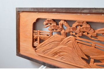 ビンテージ建具　屋久杉　松の木と風景の彫刻が風情を感じる彫刻欄間2枚セット(明かり取り、明り取り、ヴィンテージ)(R-080567)