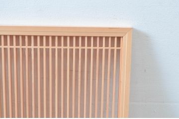 中古　新品未使用　繊細な格子が目を惹く筬欄間2枚セット(明かり取り、明り取り、オサランマ、おさらんま、格子欄間)(R-080569)