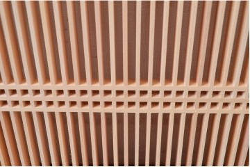 新古　未使用建具　枠(框)なし　細かな縦格子が美しい筬欄間2枚セット　(R-080570)