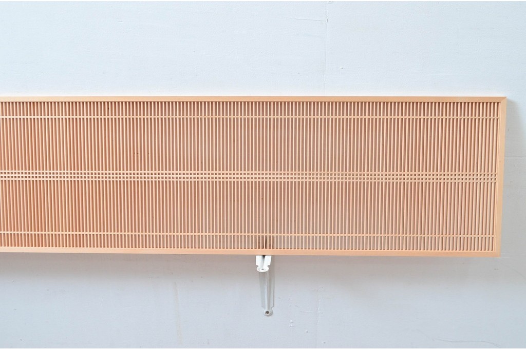 新古　未使用建具　枠(框)なし　細かな縦格子が美しい筬欄間2枚セット　(R-080570)