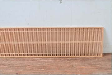 新古　未使用建具　枠(框)なし　細かな縦格子が美しい筬欄間2枚セット　(R-080570)