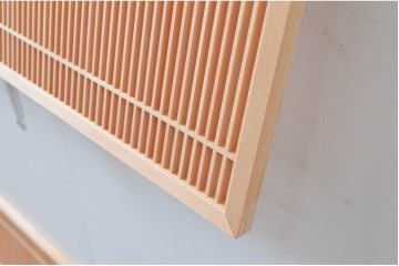 新古　未使用建具　枠(框)なし　細かな縦格子が美しい筬欄間2枚セット　(R-080570)