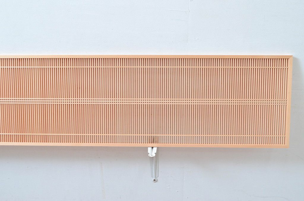 新古　未使用建具　枠(框)なし　細かな縦格子が美しい筬欄間2枚セット　(R-080571)