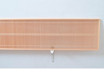 新古　未使用建具　枠(框)なし　細かな縦格子が美しい筬欄間2枚セット　(R-080573)