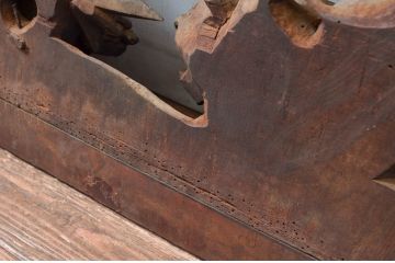 アンティーク建具　希少!!　江戸期　親子獅子の図　燻された味わいが魅力的な寺本堂の彫刻欄間(明り取り、明かり取り)(R-080579)