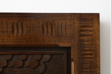 中古　美品　軽井沢彫り　民芸家具　上品な和の雰囲気を高める引き戸2枚セット(建具、窓)(R-080580)