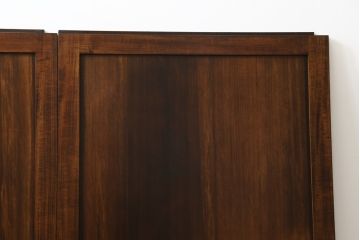 中古　美品　軽井沢彫り　民芸家具　上品な和の雰囲気を高める引き戸2枚セット(建具、窓)(R-080580)