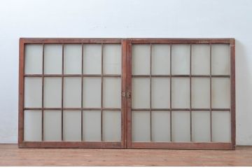 アンティーク建具　マス目　どこか懐かしい雰囲気を感じる格子窓2枚セット(引き戸、格子戸、建具)(R-080582)