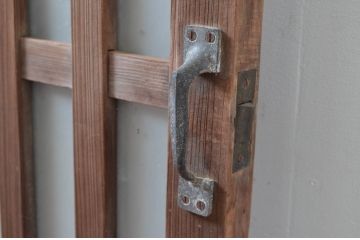 アンティーク建具　上手物!!　作りの良い格子ガラスドア(扉)1枚(ガラス戸、木製扉)(R-080583)