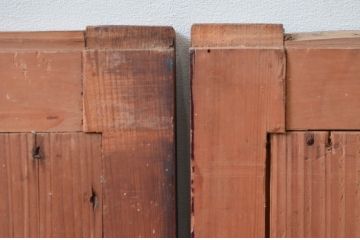 アンティーク建具　和モダンな空間作りにおすすめな横桟の板戸(窓)2枚セット(舞良戸、引き戸、建具)(R-080591)