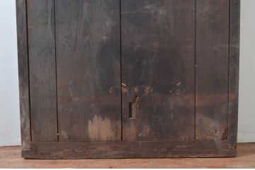 ジャンク品　アンティーク建具　栗材　松材　時を経た風合いが楽しめる蔵戸1枚(引き戸、玄関戸、建具)(R-080594)