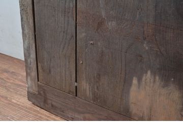ジャンク品　アンティーク建具　栗材　松材　時を経た風合いが楽しめる蔵戸1枚(引き戸、玄関戸、建具)(R-080594)