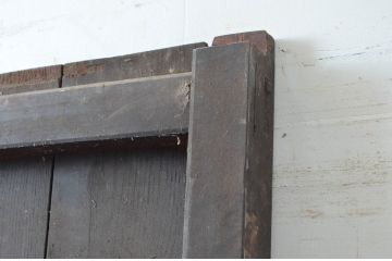 ジャンク品　アンティーク建具　栗材　松材　時を経た風合いが楽しめる蔵戸1枚(引き戸、玄関戸、建具)(R-080594)