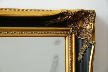 中古　美品　希少な廃番品　ハンドメイド　上品な雰囲気あふれるロココ調のウォールミラー(壁掛け鏡、姿見)(R-080597)