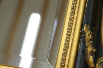 中古　美品　希少な廃番品　ハンドメイド　上品な雰囲気あふれるロココ調のウォールミラー　(R-080598)