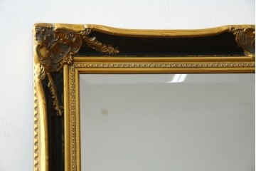 中古　美品　希少な廃番品　ハンドメイド　上品な雰囲気あふれるロココ調のウォールミラー　(R-080598)