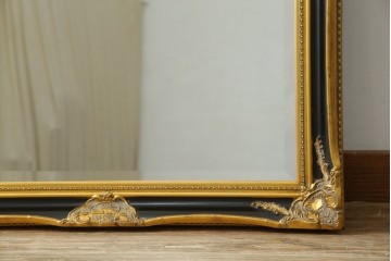 中古　美品　希少な廃番品　ハンドメイド　上品な雰囲気あふれるロココ調のウォールミラー　(R-080598)