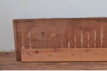 アンティーク建具　特大!　幅256cm　総欅(ケヤキ)材　躍動感ある鶯(ウグイス)と梅の図柄が目を惹く彫刻欄間(明り取り、明かり取り)(R-080600)