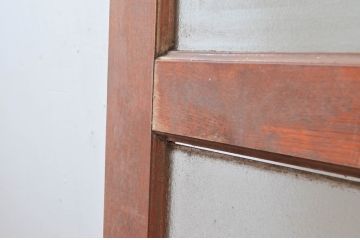 ビンテージ建具　どこか懐かしい雰囲気を感じるレトロな扉1枚(ガラス扉、木製ドア、建具)(R-080602)