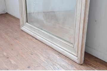 フランスアンティーク　ペイント　シンプルなスクエア型でお部屋に取り入れやすいシャビーな風合いの特大ミラー(ウォールミラー、姿見、壁掛け鏡、店舗什器)(R-080608)