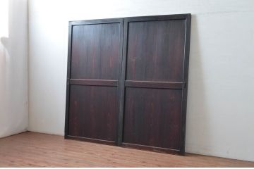 アンティーク建具　明治　深い色合いが味わい深い帯戸2枚セット(引き戸、板戸)(R-080614)