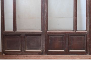 アンティーク建具　上手物!!　レトロな雰囲気感じる凝ったデザインのガラス戸4枚セット(引き戸、建具)(R-080622)