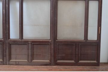 アンティーク建具　上手物!!　レトロな雰囲気感じる凝ったデザインのガラス戸4枚セット(引き戸、建具)(R-080622)