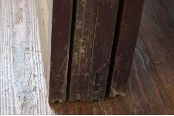 アンティーク建具　上手物!!　レトロな雰囲気感じる凝ったデザインのガラス戸4枚セット(引き戸、建具)(R-080622)