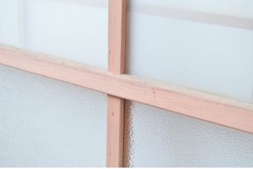 アンティーク建具　ノスタルジックな雰囲気溢れるガラス窓2枚セット(引き戸、ガラス戸)(R-080628)