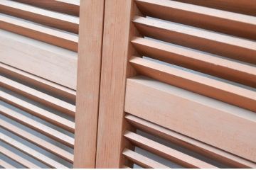 アンティーク建具　木の温もりを感じる幅狭ルーバー引き戸4枚セット(ジャロジー戸、雨戸、木製)(R-080631)
