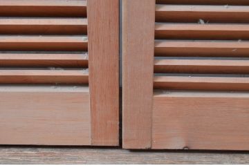 アンティーク建具　木の温もりを感じる幅狭ルーバー引き戸4枚セット(ジャロジー戸、雨戸、木製)(R-080631)