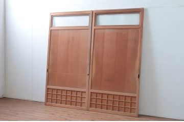 アンティーク建具　上手物!!　杉材柾目　モールガラス入り!古い数寄屋の狐格子が魅力的な板戸2枚セット(きつね格子、引き戸、ガラス戸、建具)(R-080635)