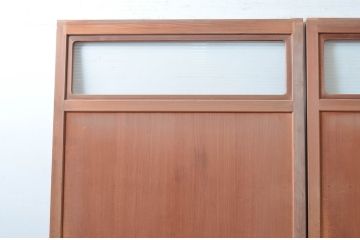 アンティーク建具　上手物!!　杉材柾目　モールガラス入り!古い数寄屋の狐格子が魅力的な板戸2枚セット(きつね格子、引き戸、ガラス戸、建具)(R-080635)