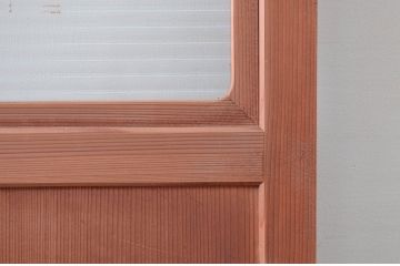 アンティーク建具　上手物!!　杉材柾目　モールガラス入り!古い数寄屋の狐格子が魅力的な板戸2枚セット(きつね格子、引き戸、ガラス戸、建具)(R-080635)