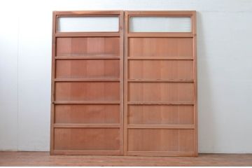 アンティーク建具　上手物!!　杉材柾目　モールガラス入り!古い数寄屋の狐格子が魅力的な板戸2枚セット(きつね格子、引き戸、ガラス戸、建具)(R-080635)
