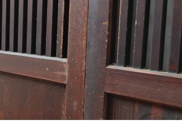アンティーク建具　深みのある色合いが魅力的な格子帯戸2枚セット(引き戸、格子戸)(R-080638)