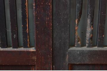 アンティーク建具　深みのある色合いが魅力的な格子帯戸3枚セット(引き戸、格子戸)(R-080639)