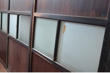 アンティーク建具　古民家インテリアにおすすめのガラス帯戸4枚セット(引き戸、板戸)(R-080640)