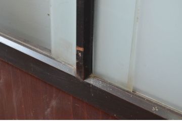 アンティーク建具　古民家インテリアにおすすめのガラス帯戸4枚セット(引き戸、板戸)(R-080640)