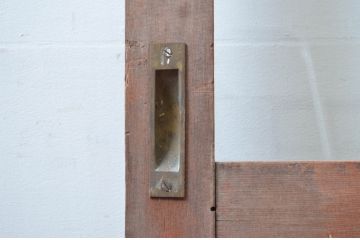 アンティーク建具　素朴で味わいのある古い木味が魅力のガラス戸1枚(引き戸、建具)(R-080642)